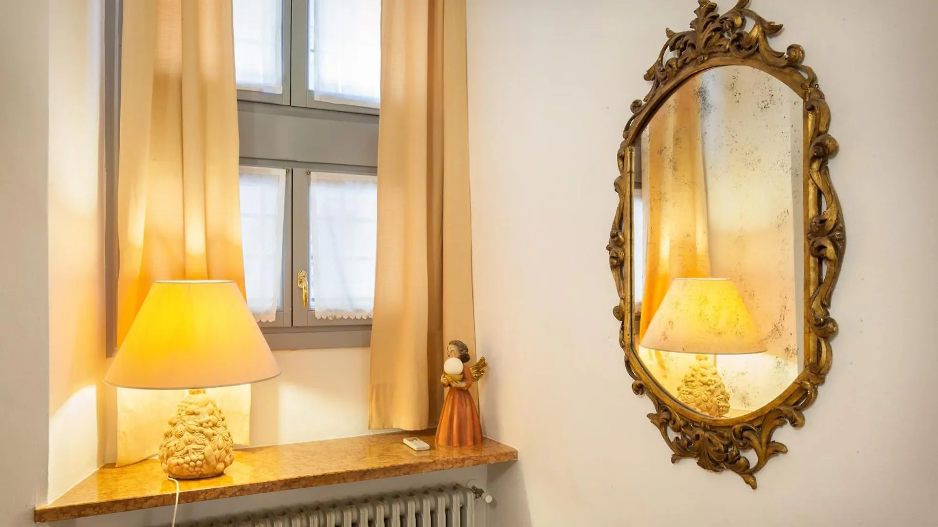 Verincanto Suite In Old Verona Downtown Italy